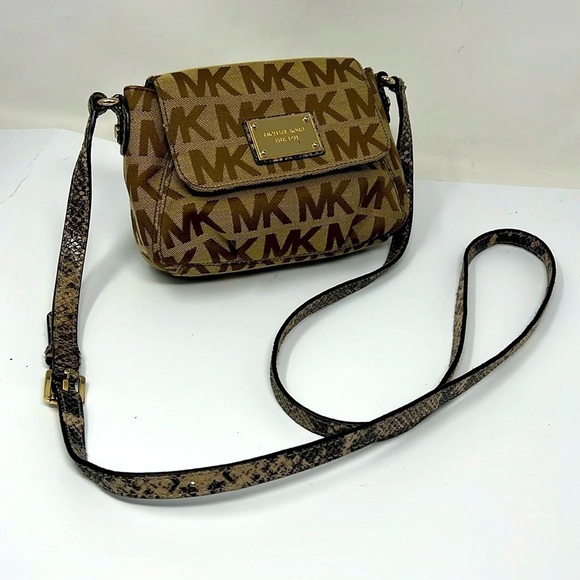 Michael Kors Logo Mini Crossbody Bag - Picture 1 of 10